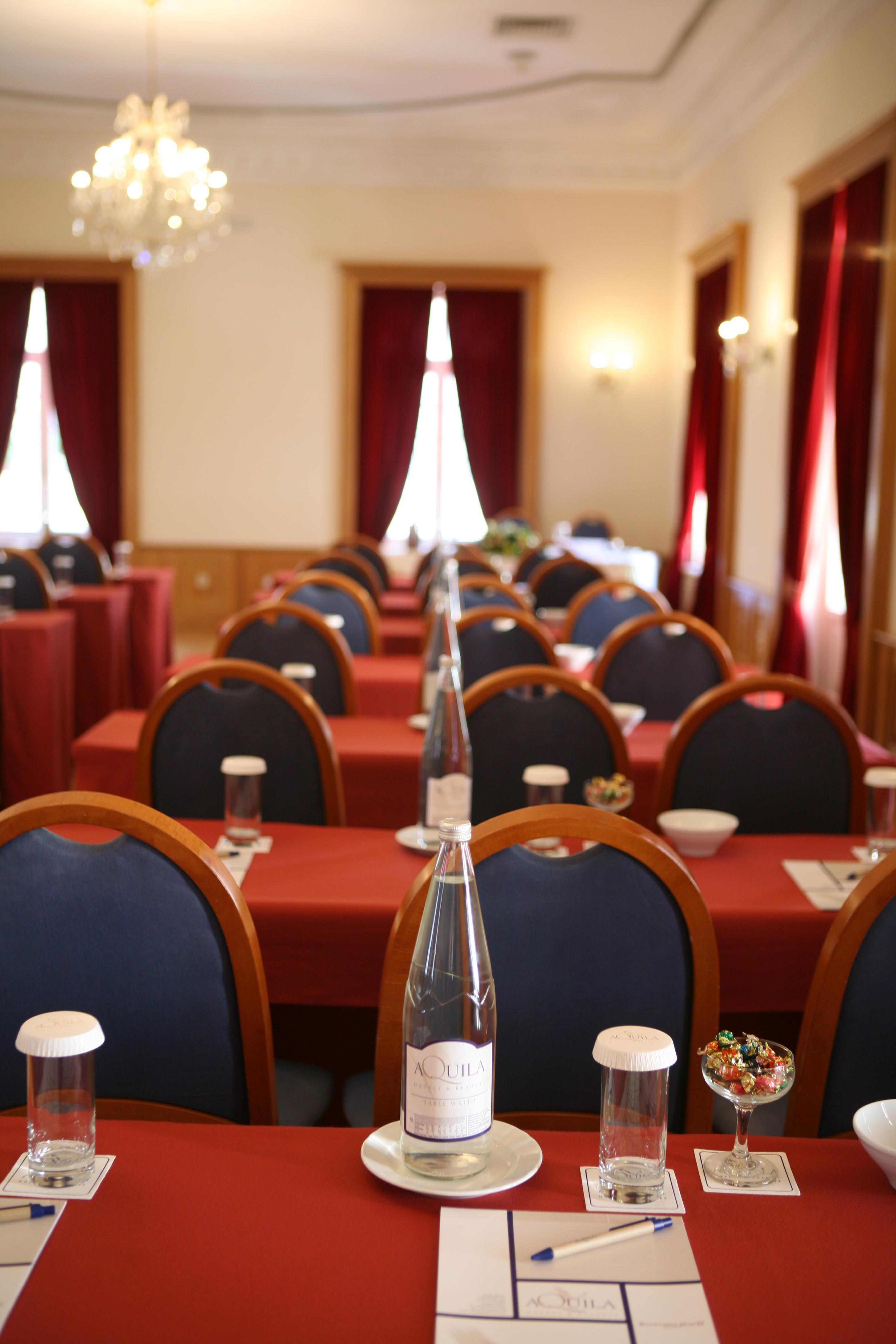 Aquila Atlantis Hotel Heraklion  Luaran gambar The conference room