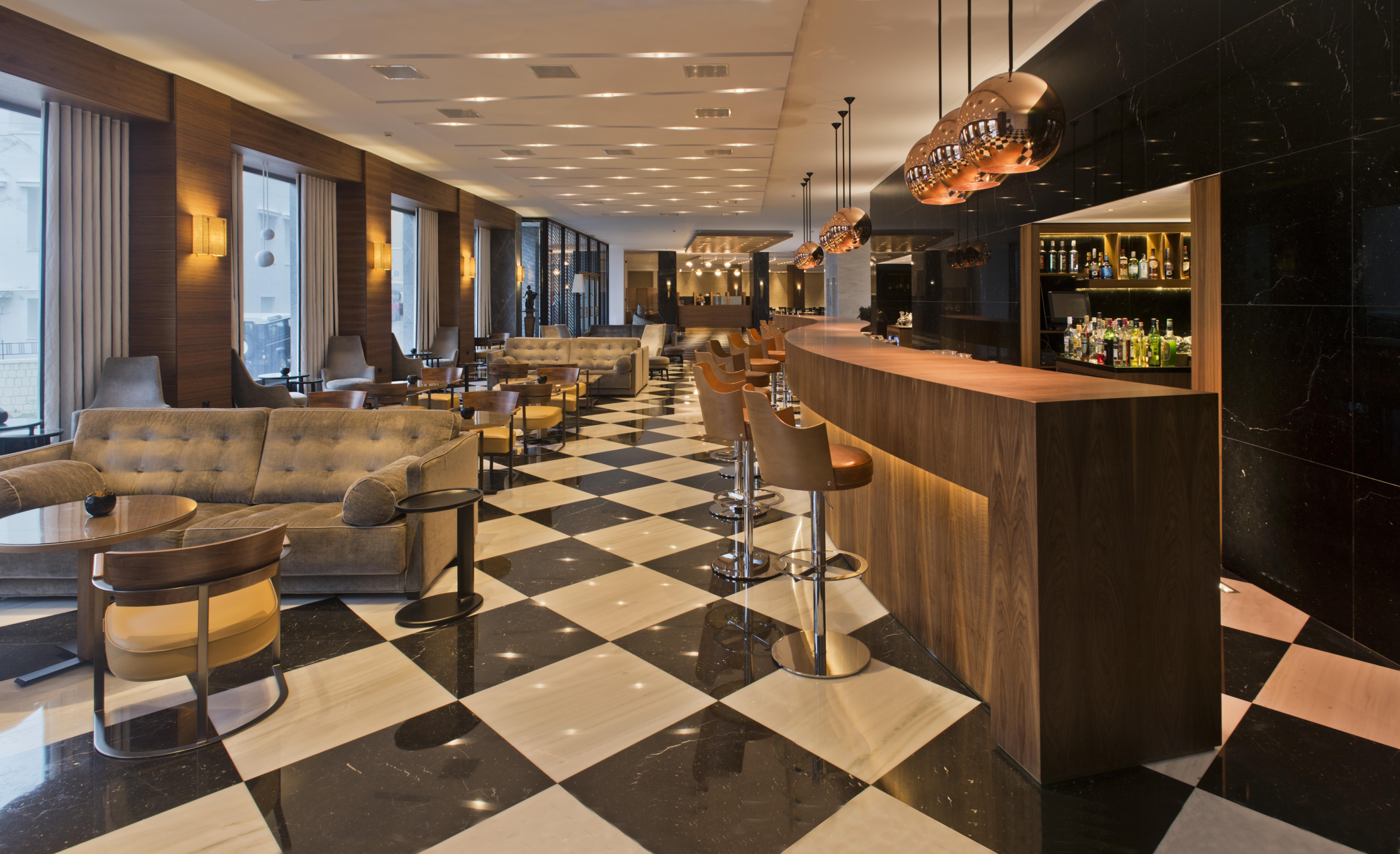 Aquila Atlantis Hotel Heraklion  Luaran gambar The bar at the Hotel