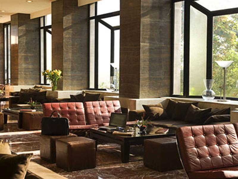 Aquila Atlantis Hotel Heraklion  Luaran gambar The Club lounge at Beijing Capital International Airport