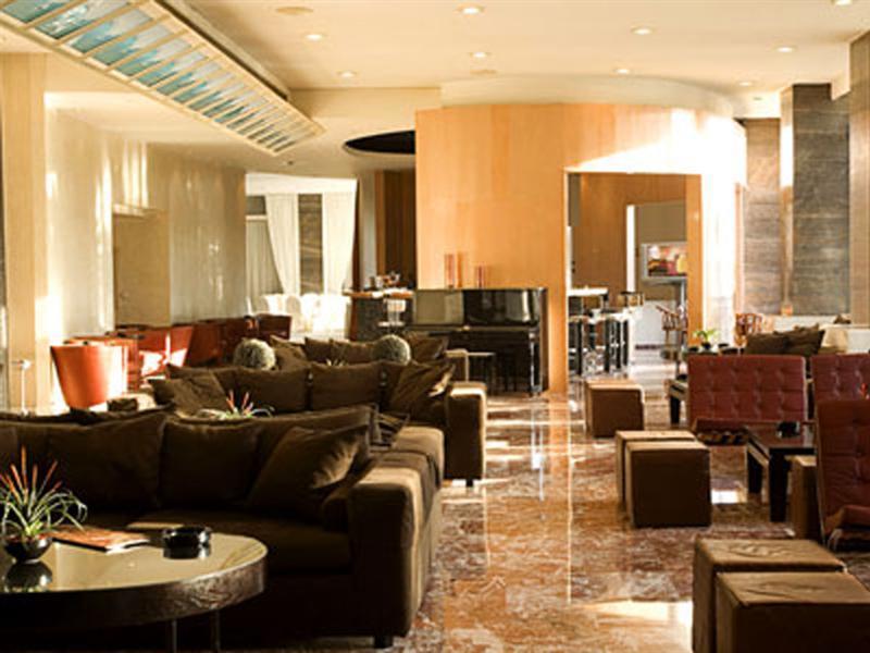 Aquila Atlantis Hotel Heraklion  Luaran gambar The lounge at the airport